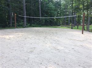 Dundee Park sand volleyball court - volleyballs are available for loan from the park office.