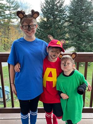 Family Winner: Leanna, Bryce, and Isaac as Alvin & the Chipmunks