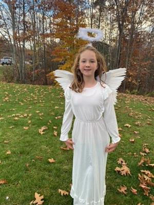 Ages 10-11 Winner: Victoria Presby as an Angel