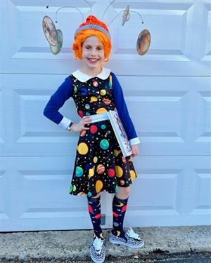 Ages 8-9: Vida Welch as Ms.Frizzle from the Magic School Bus