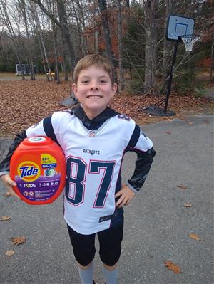 Ages 8-9: Colby Lewis as Gronk (Sponsor for Tide)